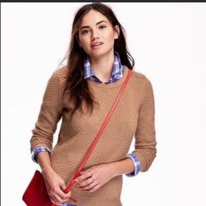 ❤️Tan colored sweater